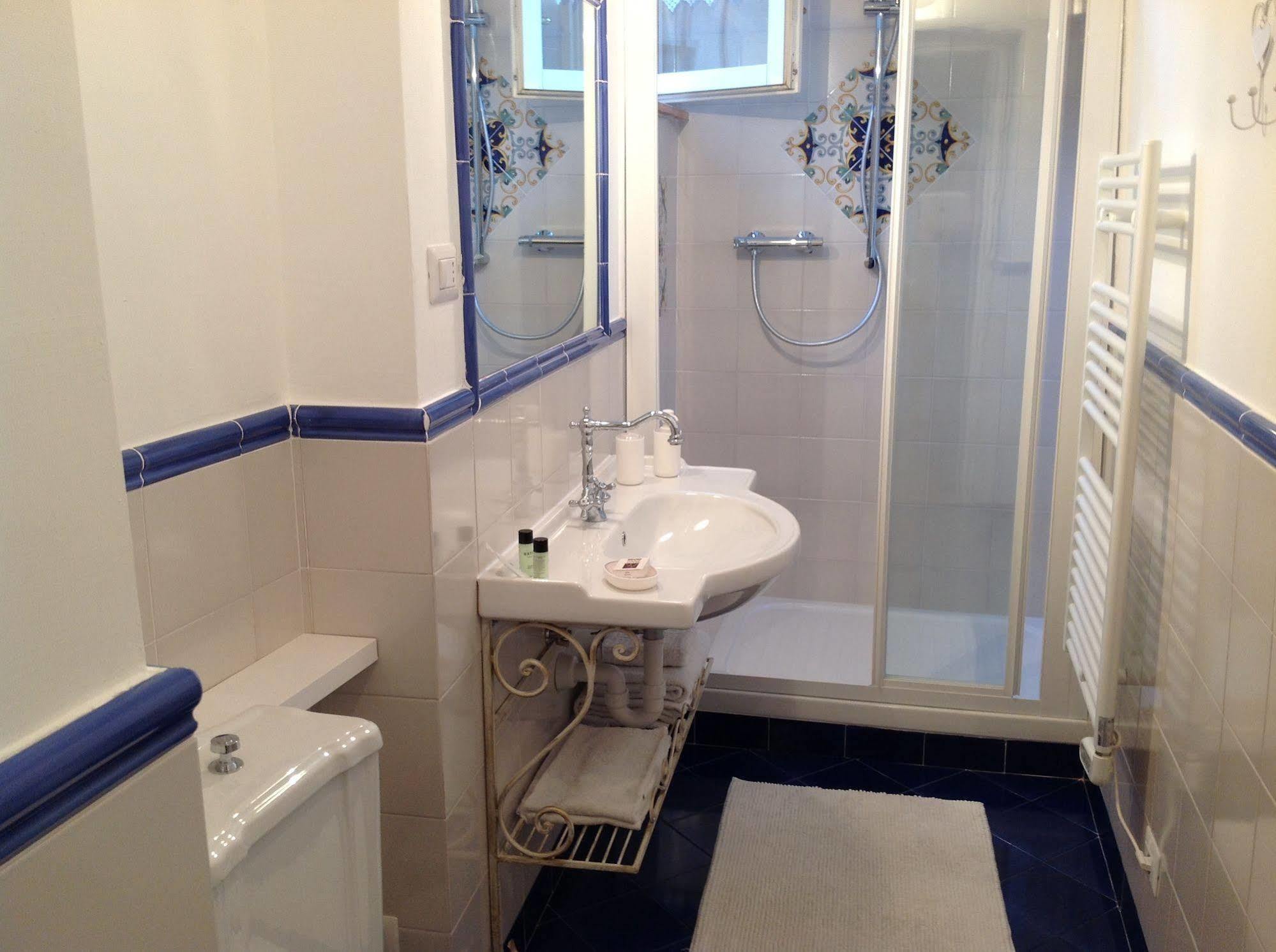 B&B Michelangeli - Private parking Orvieto Bagian luar foto