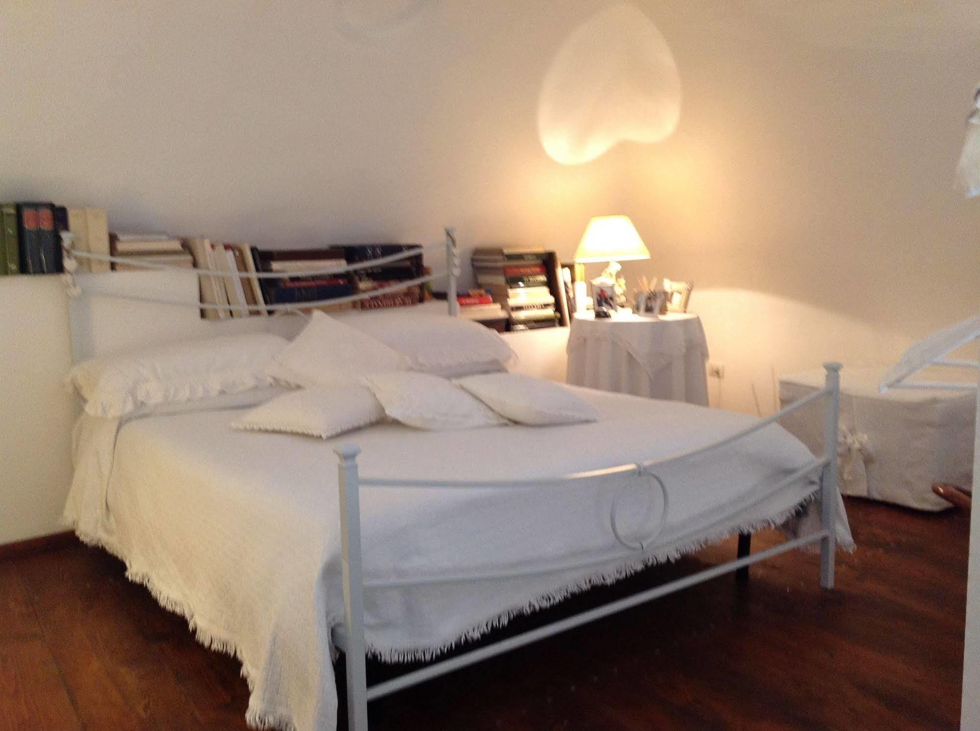 B&B Michelangeli - Private parking Orvieto Bagian luar foto